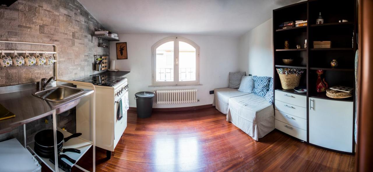 קררה Stupenda Mansarda Centralissima, Finiture Di Lusso מראה חיצוני תמונה
